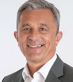 Martin Michlmayr Martin Michlmayr